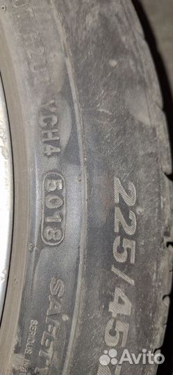 Kumho Ecsta HS51 225/45 R17 94W