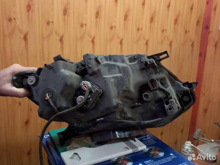 Фара передняя левая на ниссан X-Treil