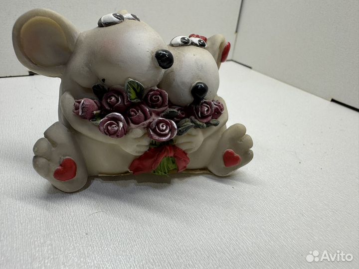 Статуэтка влюбленные мышки