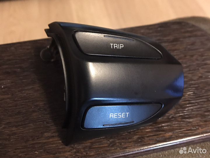 Кнопки на руль kia rio 4, блок кнопок