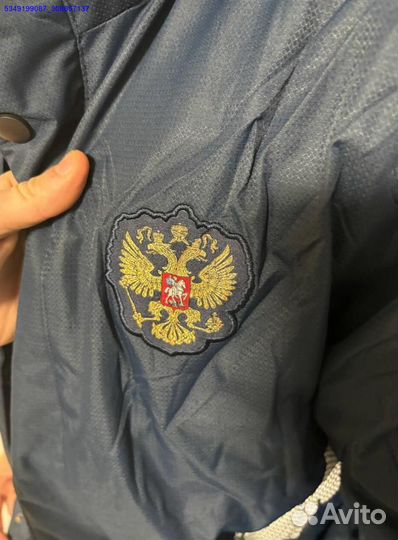 Стильный горнолыжный костюм от Asics