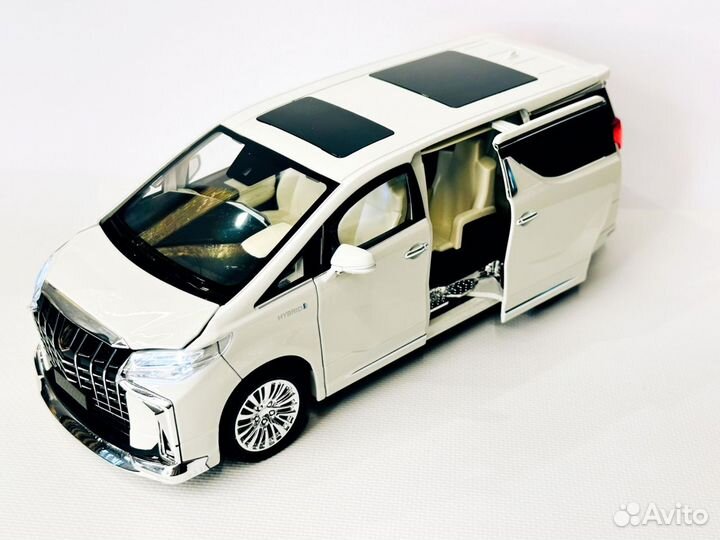 Машинка игрушка Toyota Alphard металлическая