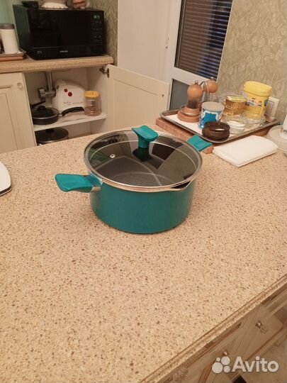 Кастрюля Tefal с тефлоном новая 5л. G8044604