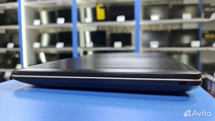 Ноутбук для игр Asus 15.6' FullHD IPS NVidia 920MX