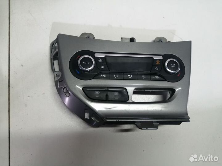 Блок управления климатической установкой