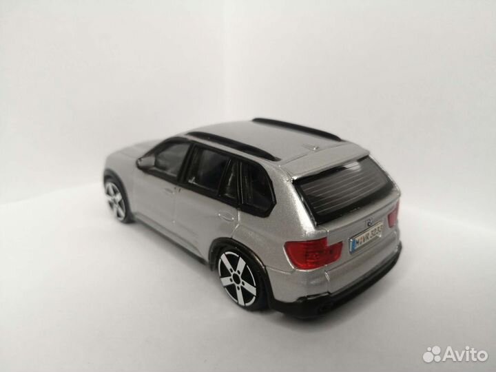 Модель 1/43 BMW x5