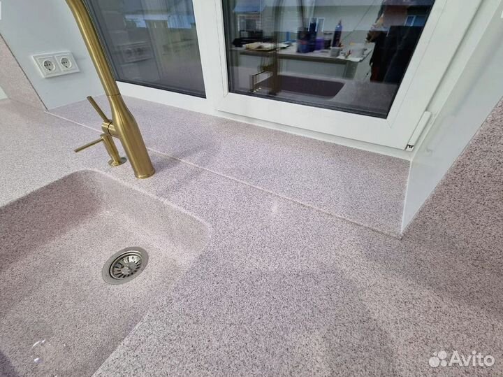 Столешница из искусственного камня