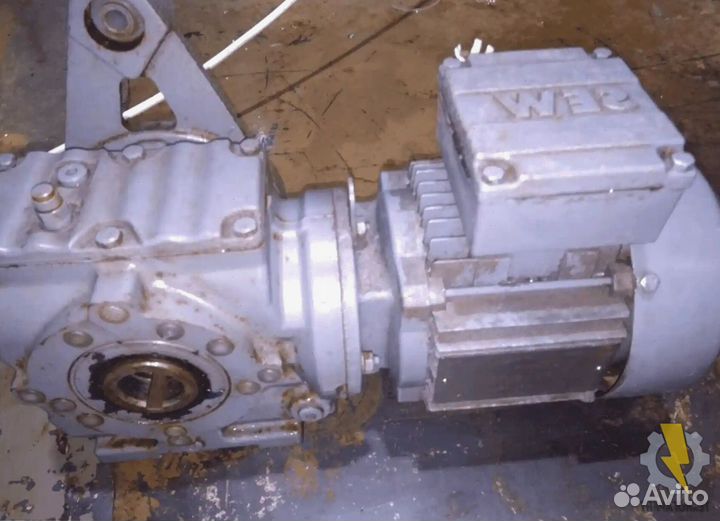 Мотор редуктор Ц2У-355