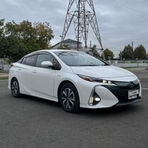 Toyota Prius PHV 1.8 CVT, 2018, 139 500 км, с пробегом, цена 2 600 000 руб.