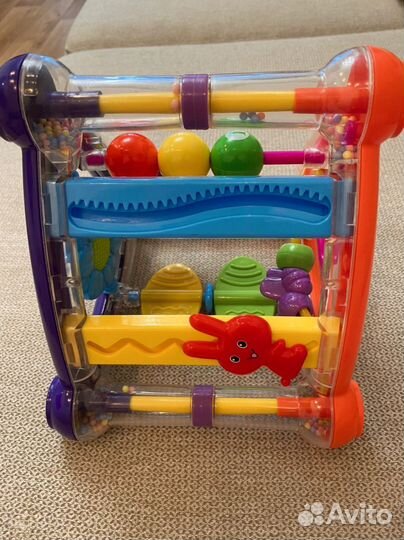 Бизиборд пирамида