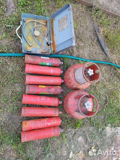 Газовая плитка и баллоны