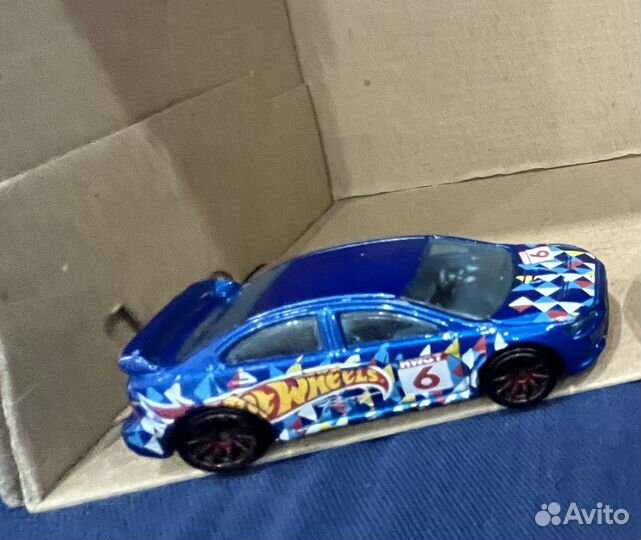 Hot wheels машинки