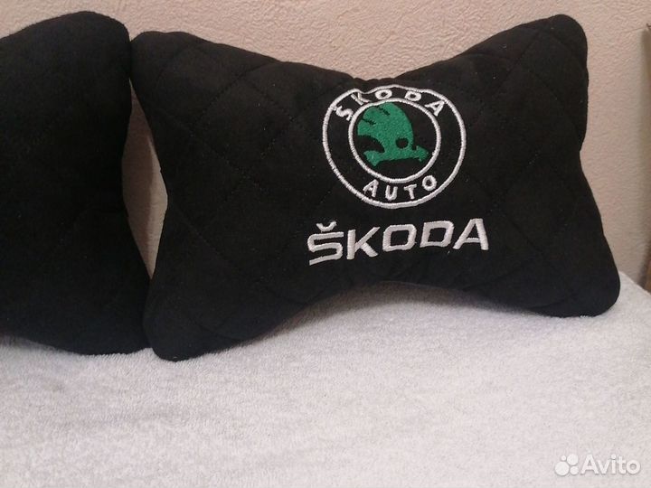 Подушки косточки на подголовник skoda 2 штуки