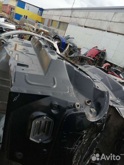 Задняя панель Kia Spectra