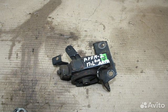 Опора двигателя левая toyota avensis II 2003-2008
