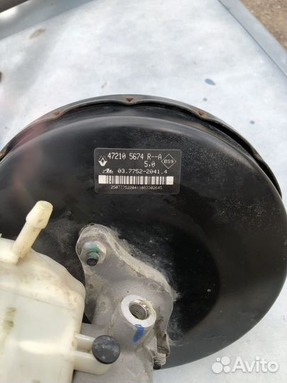 Вакумный усилитеть тормозов в сборе Renault