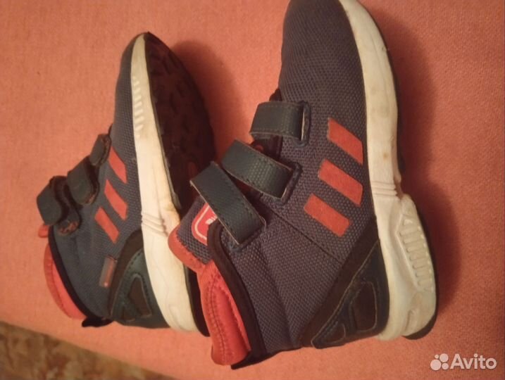 Кроссовки детские adidas 24