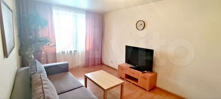2-к. квартира, 52 м², 7/10 эт.