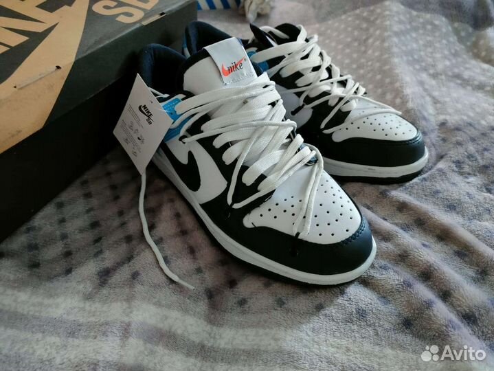 Nike SB Dunk Low Pro