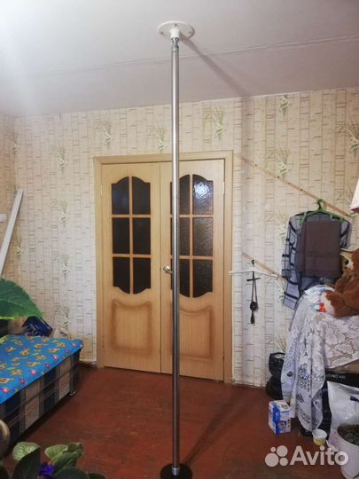 Пилон pole dance