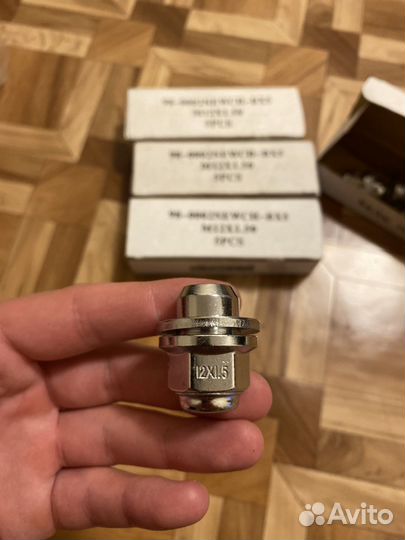 Абсолютно новые колесные гайки M12x1,5