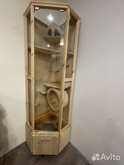 Клетка витрина для шиншиллы бу