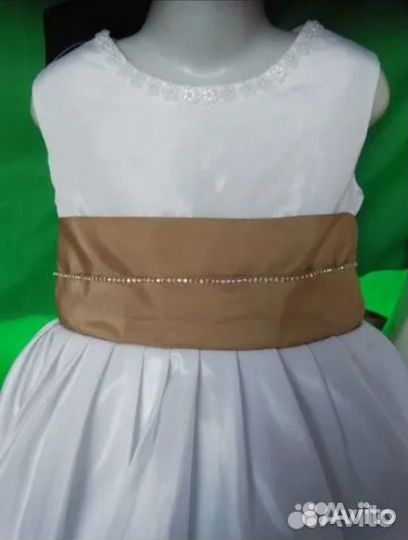 Платья на праздники