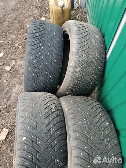 Nokian Tyres Hakkapeliitta 8 245/45 R17