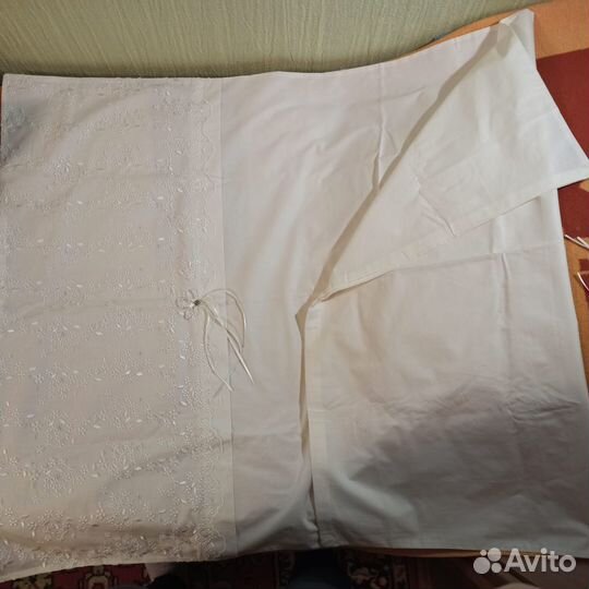 Постельное бельё для новорождённого с кружевом