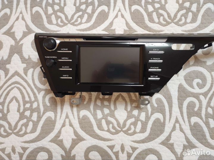 Магнитола Toyota Camry v70