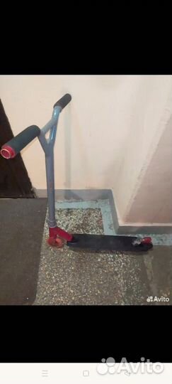 Трюковой самокат парковый