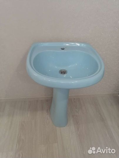 Раковина в ванную тюльпан