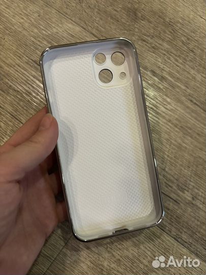 Чехол на iPhone 13