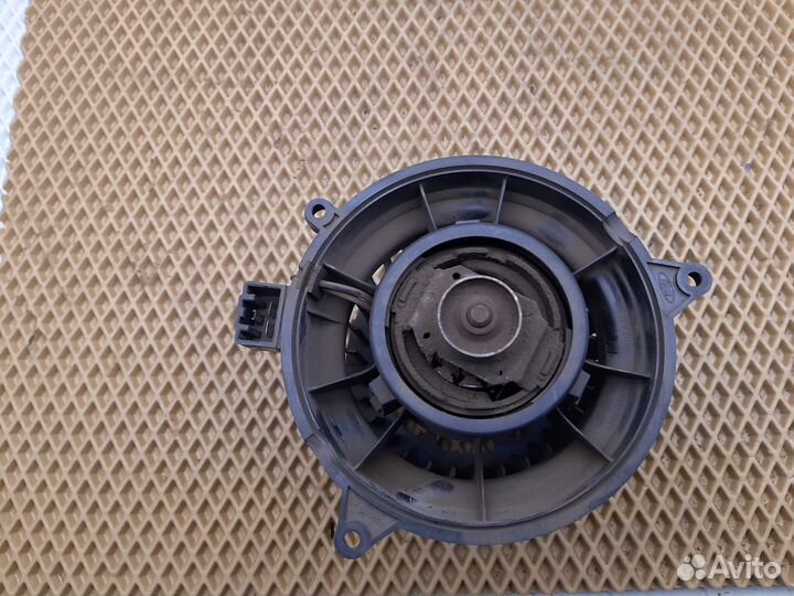 Мотор печки Ford Fusion