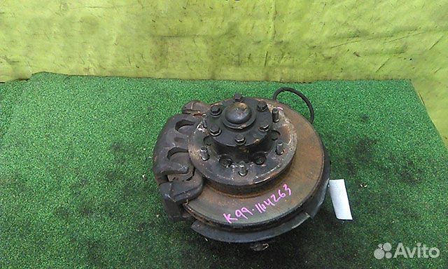 Кулак поворотный правый Mitsubishi Challenger