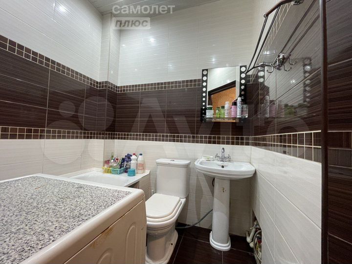 2-к. квартира, 67 м², 4/5 эт.