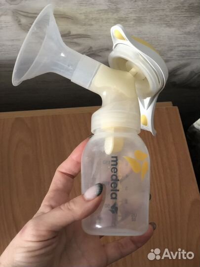 Молокоотсос medela ручной