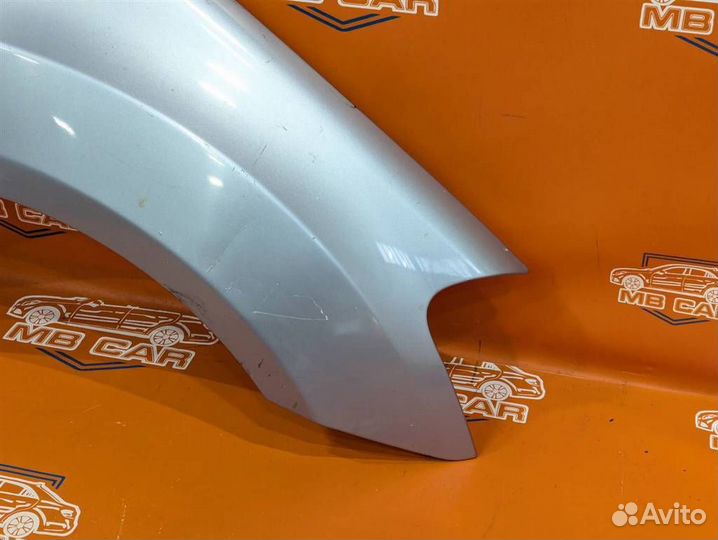 Крыло переднее правое w164 ML-class 642.940