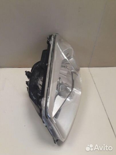 Фара левая Toyota RAV4