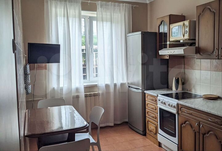 2-к. квартира, 52 м², 10/10 эт.