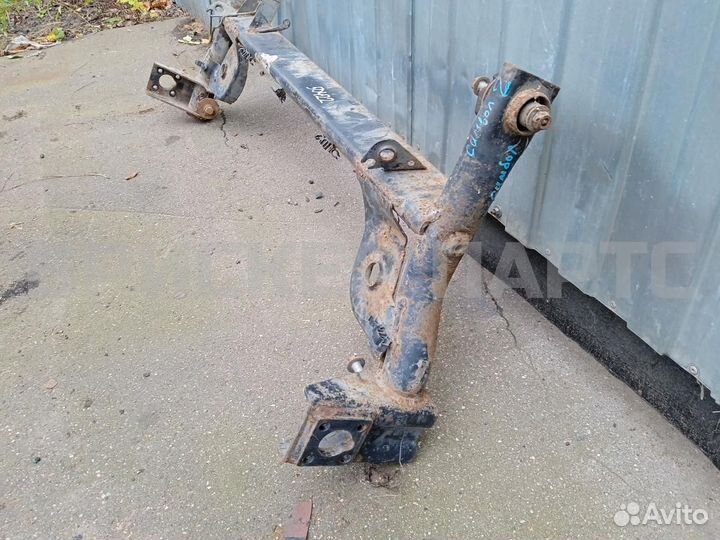 Балка задняя Рено Клио / Симбол 2