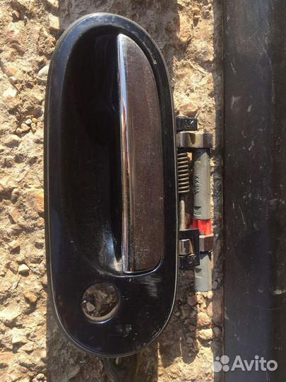 Ручка водительской двери