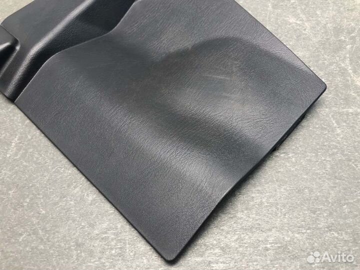 Накладка консоли передняя левая Nissan Almera N16