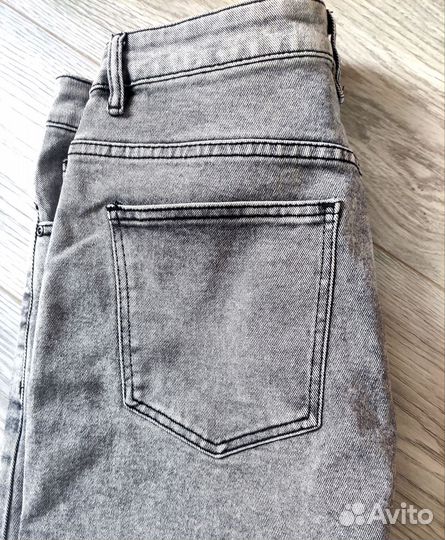 Джинсы мужские