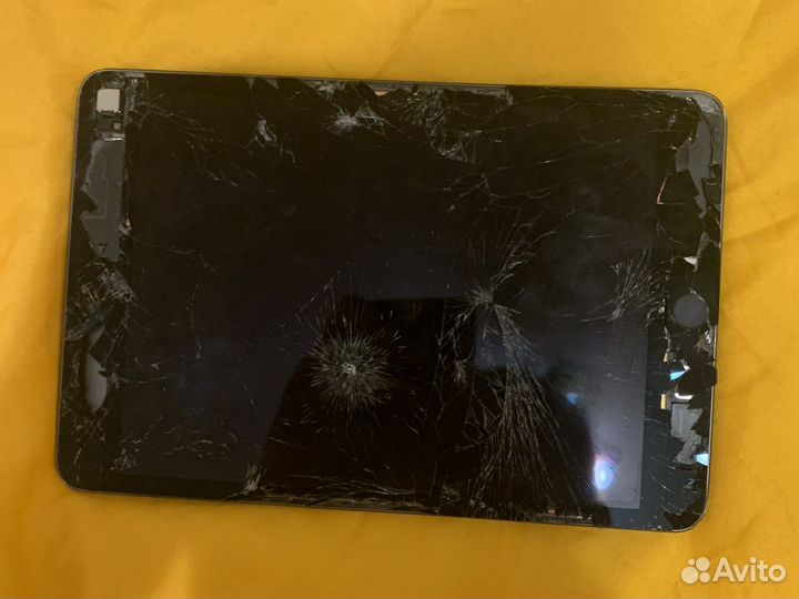 Планшет apple iPad мини 5 18 года потекший дисплей