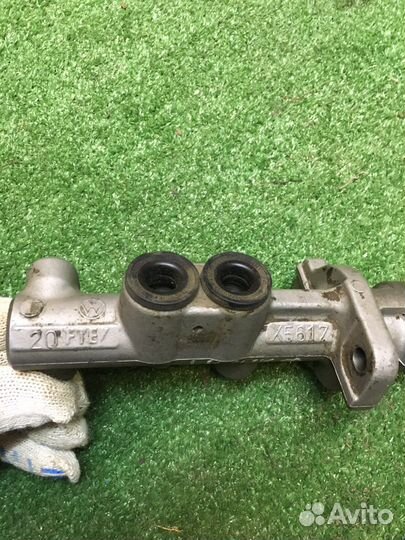 Цилиндр тормозной главный Skoda Fabia