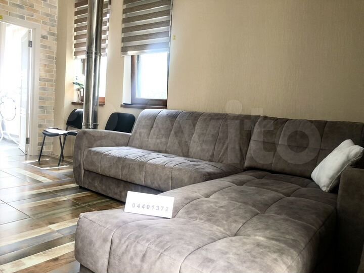 Комната 75 м² в 2-к., 1/3 эт.