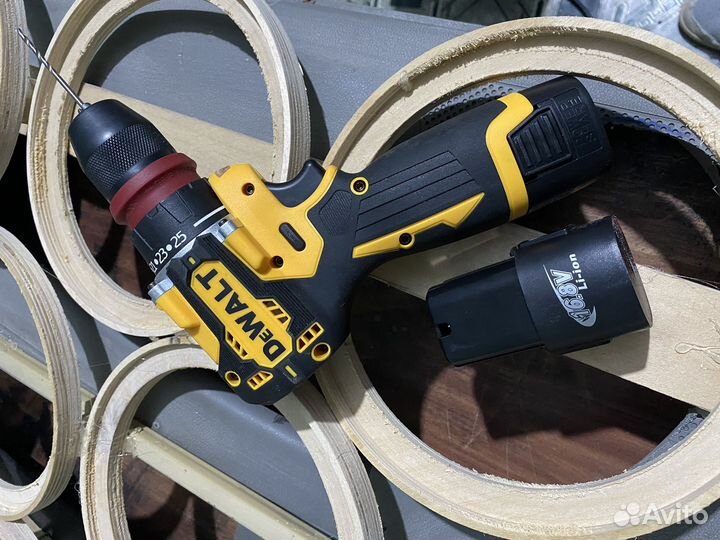 Винтоверт dewalt