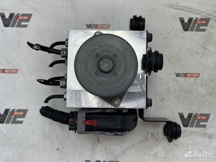 Блок ABS Audi Q3 \\ Volkswagen Tiguan