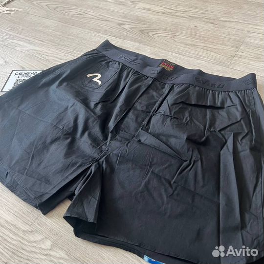 Новые шорты evisu оригинал